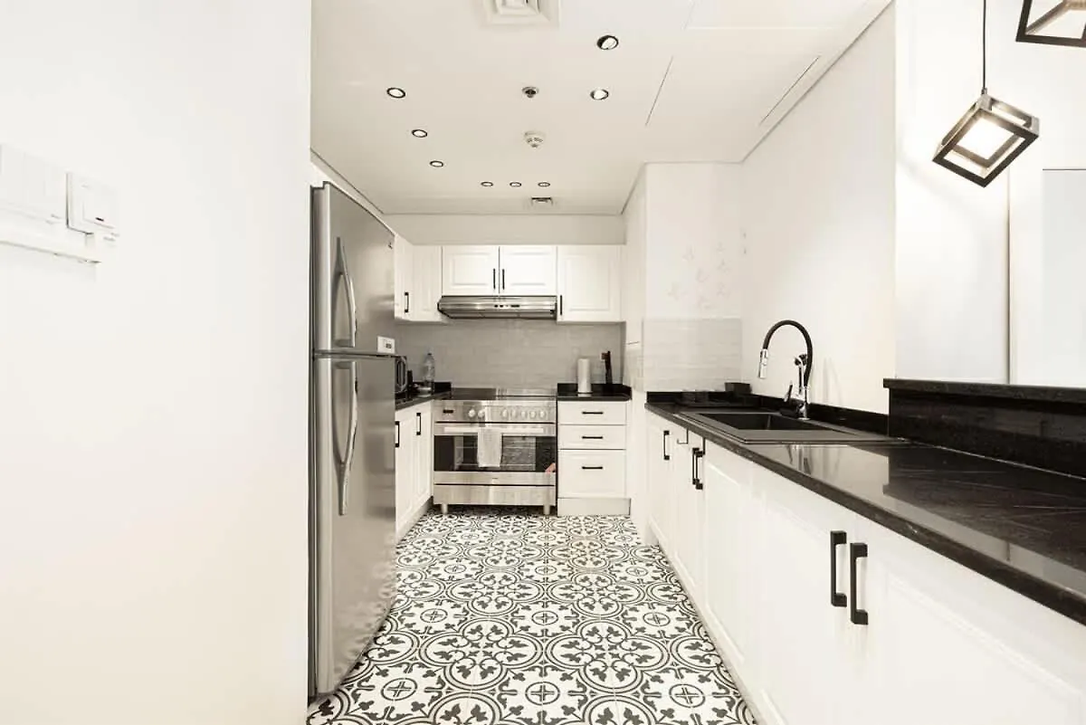 Chic 1Br With Stunning Lake Views Dubai United Arab Emirates